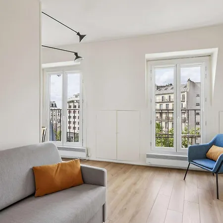 Cosy - 2 People - Pigalle