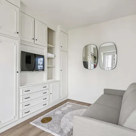 Cosy - 2 People - Pigalle Daire *