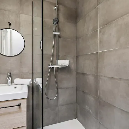 Cosy - 2 People - Pigalle *