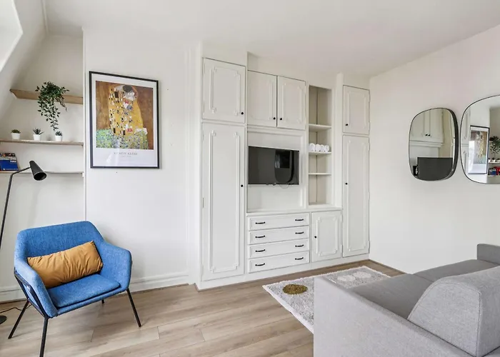 Cosy - 2 People - Pigalle *