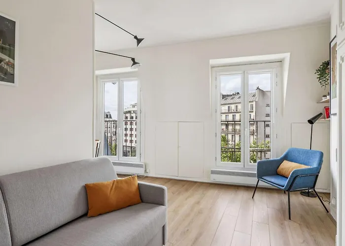 Cosy - 2 People - Pigalle